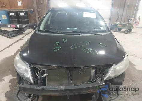 2010 Toyota Corolla S z USA, uszkodzony, nr VIN 2T1BU4EE9AC408528